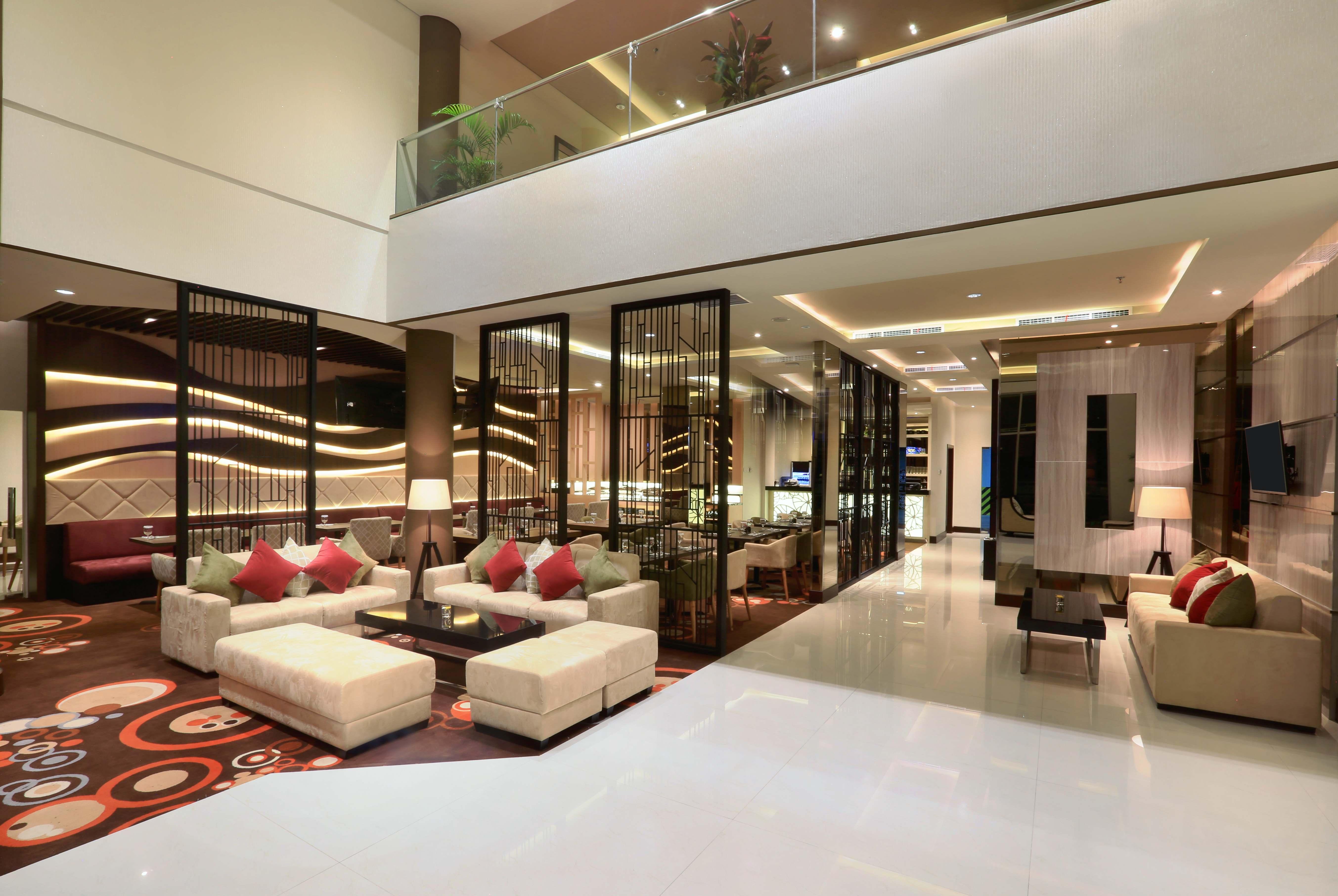Hotel Neo+ Balikpapan By Aston Exterior photo